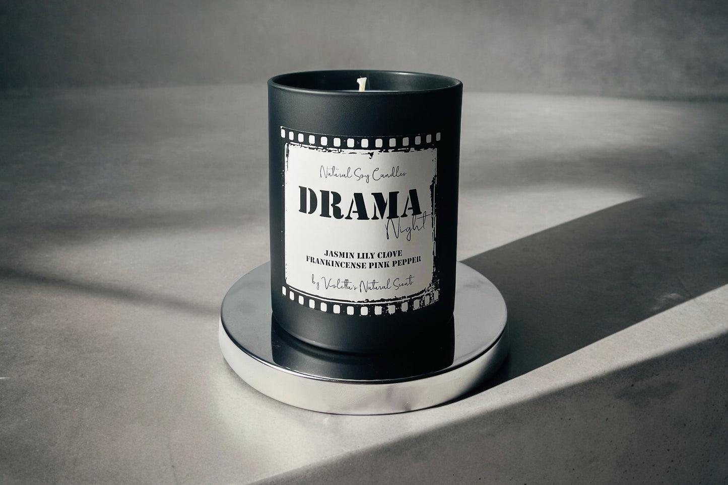 Drama Queen Soy Candle – Hand-Poured | Vegan | Long-Lasting Scent | Drama Night Collection | Elegant Home Fragrance